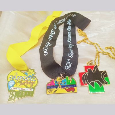 কেনা পাইকারি ডাই কাস্টিং গোল্ড প্ল্যাটেড কাস্টম ডিজাইন রিবন সহ জিংক খাদ পদক online manufacture