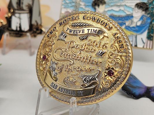 কেনা ব্যক্তিগত স্টাইলের জন্য ৩.৫ ইঞ্চি আকারে জিঙ্ক অ্যালয় উপাদান এবং কাস্টম লোগো সহ কাস্টম বেল্ট বাকল online manufacture