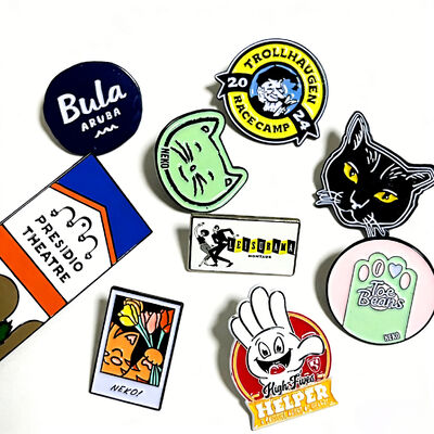 কেনা কাস্টম অ্যান্টিক স্বর্ণমূলে তোলা enamel পিন পেতে নরম বা হার্ড ডাই-কাট লোগো জন্য ব্রাশ ব্যাজ online manufacture