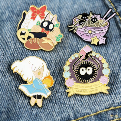 কেনা ব্র্যান্ডিংয়ের জন্য নরম এনামেল এবং কাস্টম লোগো সহ কাস্টম গোল্ড প্ল্যাটেড ল্যাপেল পিন online manufacture