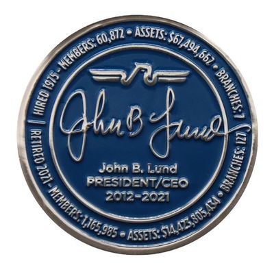 ভালো দাম স্যুভেনির এবং স্মারক উদ্দেশ্যে লেজার খোদাই 3 ডি লোগো এবং সোনার প্লাটিং সহ কাস্টম চ্যালেঞ্জ মুদ্রা অনলাইন